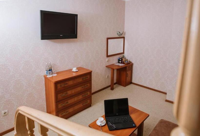 套房, курортний готель золота корона