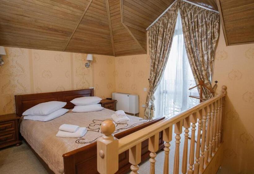 套房, курортний готель золота корона