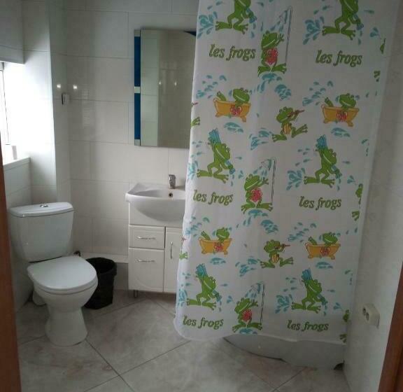 חדר משפתחתי סופריור, 4 Seasons