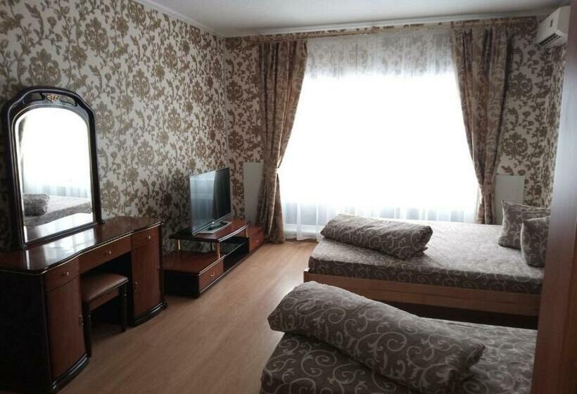 חדר משפתחתי סופריור, 4 Seasons