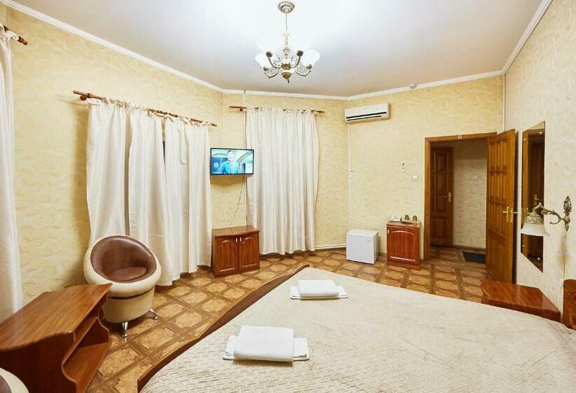 Junior Suite, Barbaris