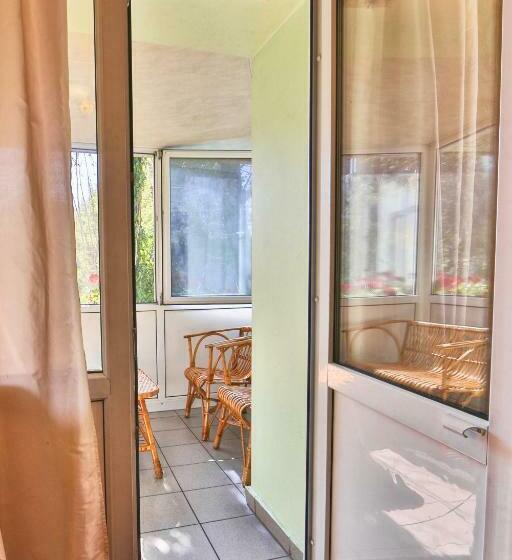 Junior Suite, Barbaris