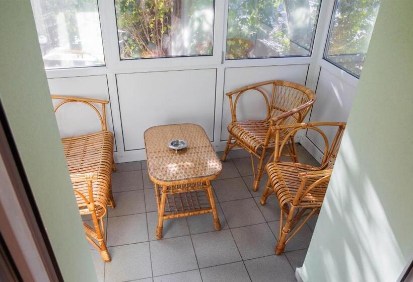 Junior Suite, Barbaris