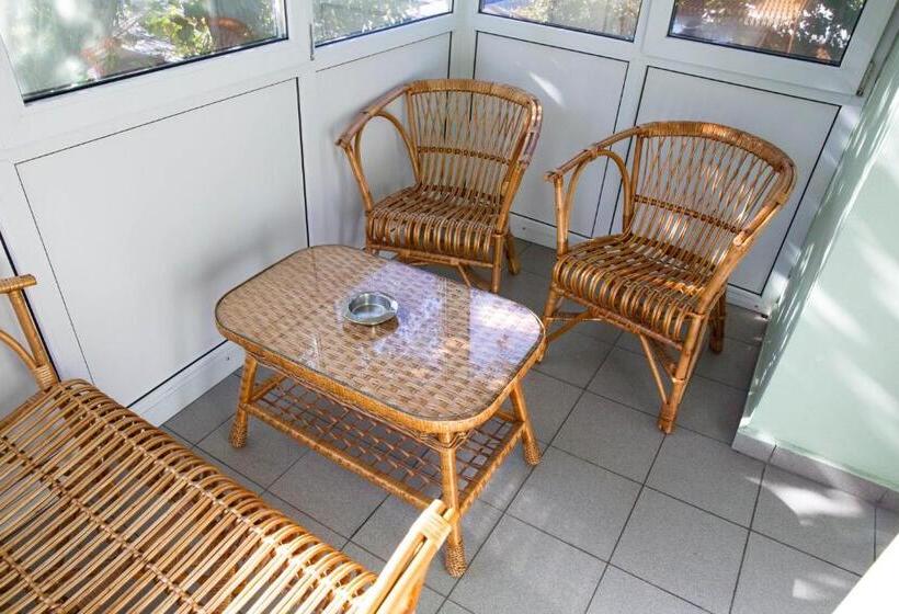 Junior Suite, Barbaris