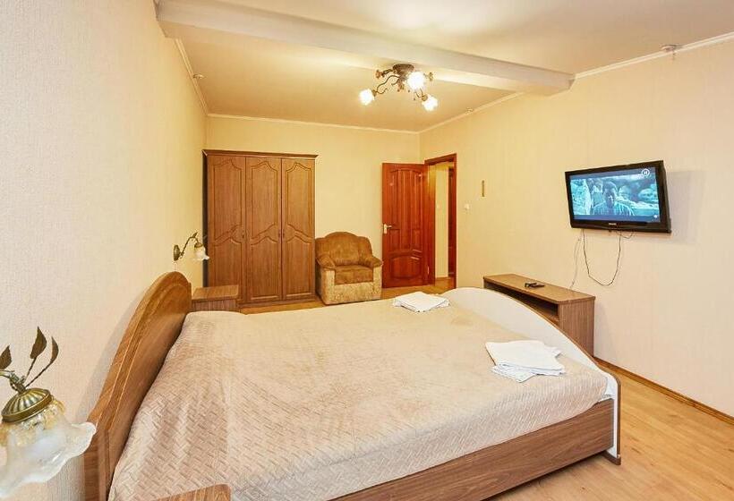 Lakosztály, Barbaris