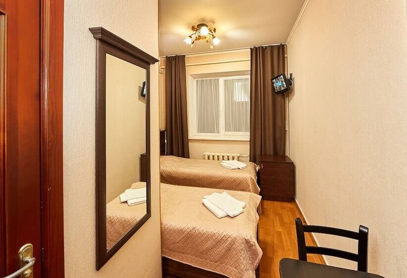 Standard Szoba, Barbaris