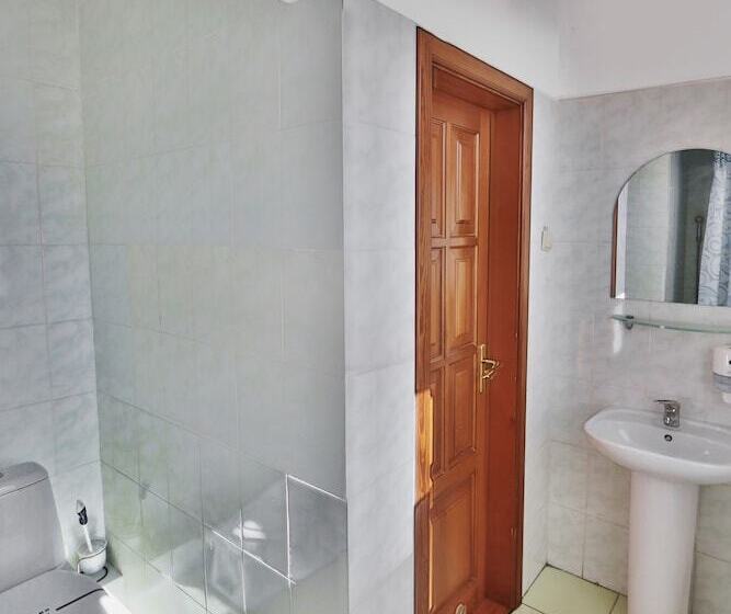 Junior Suite, Barbaris