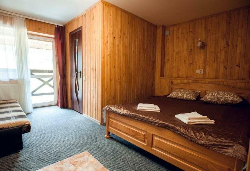 سوییت با چشم‌انداز کوه, Chalet Filvarok