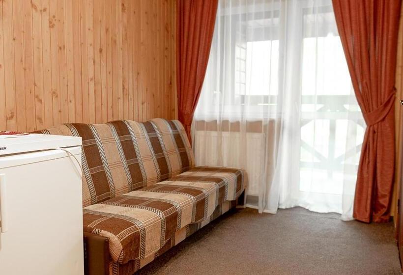 سوییت با چشمانداز کوه, Chalet Filvarok