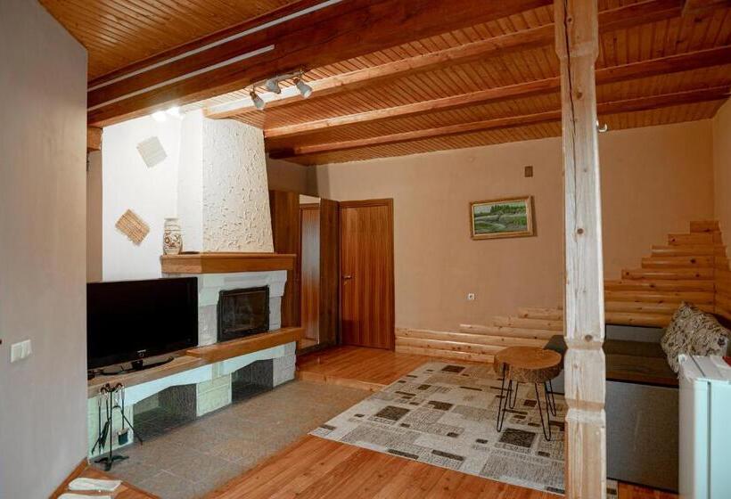 سوییت جونیور, Chalet Filvarok