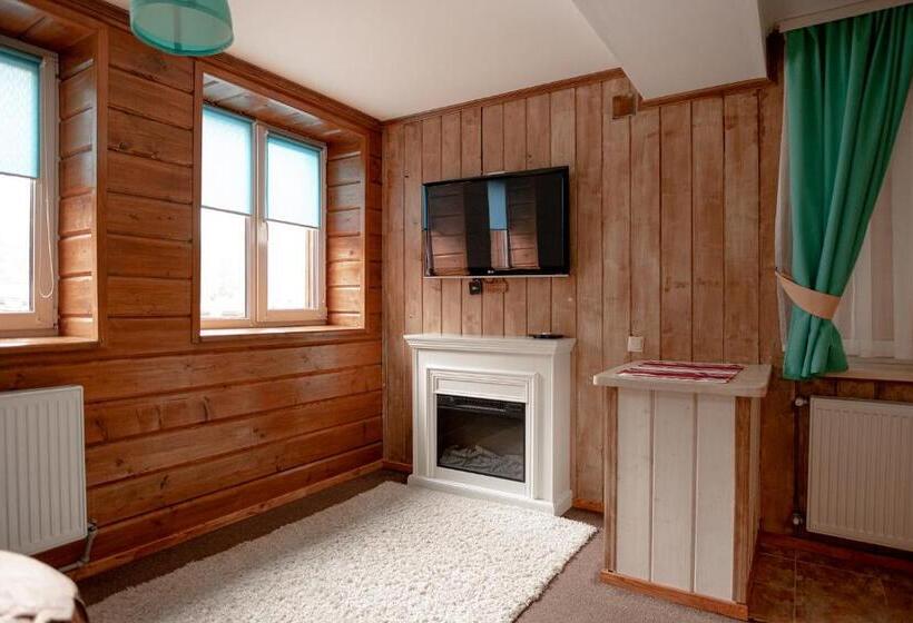 سوییت جونیور, Chalet Filvarok