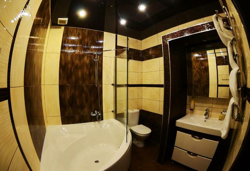 سوییت جونیور, Complex Dacha