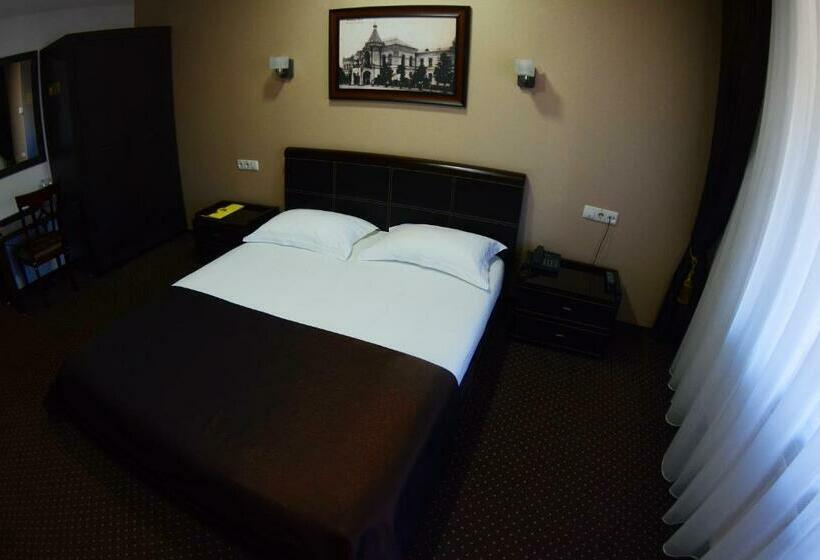 اتاق سوپریور, Complex Dacha