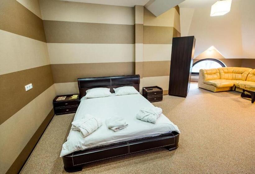 اتاق سوپریور, Complex Dacha