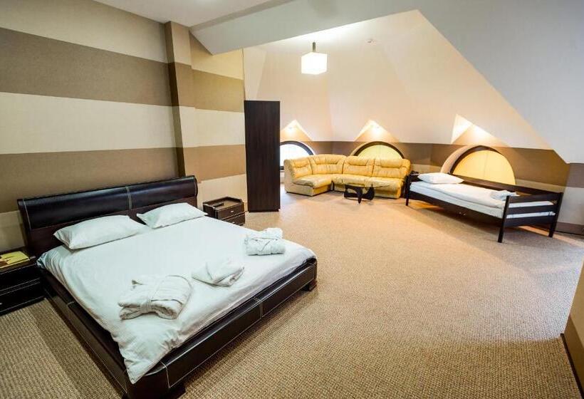 اتاق سوپریور, Complex Dacha