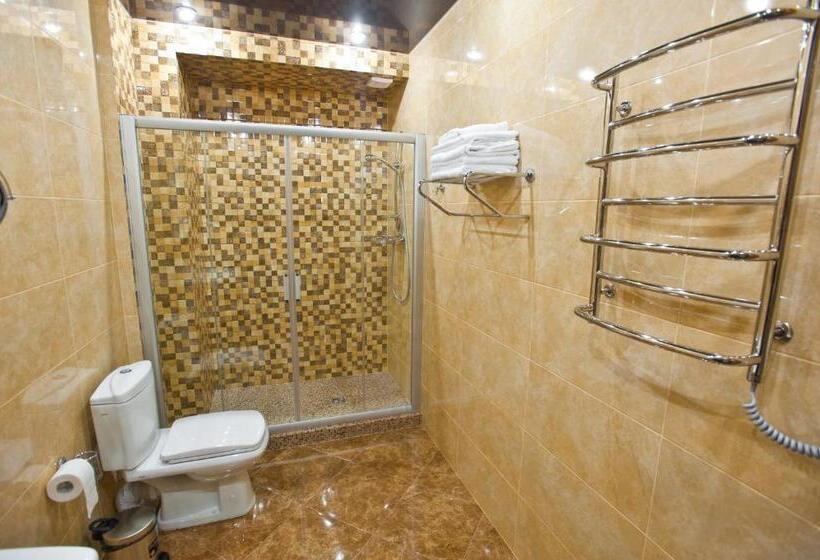 سوییت, Complex Dacha