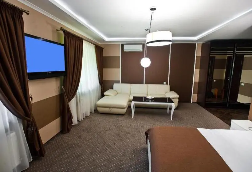 Suite, Complex Dacha