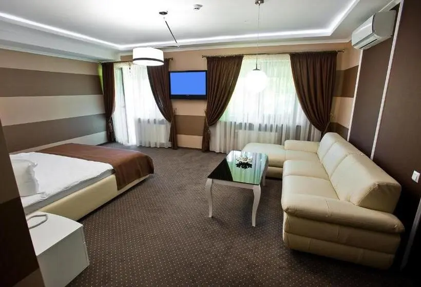 Suite, Complex Dacha