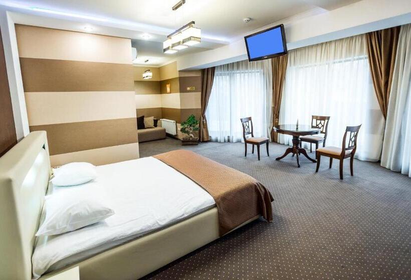 سوییت, Complex Dacha