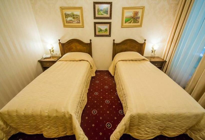 اتاق استاندارد, Fenix