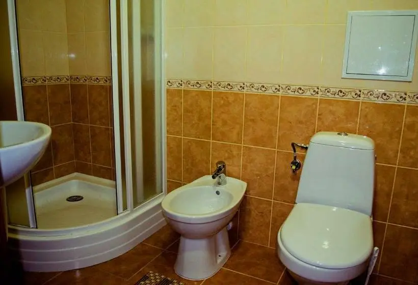 Suite, Filvarki Centre