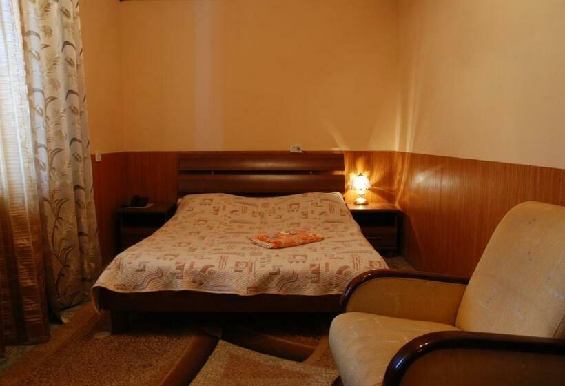 سوییت, Filvarki Centre