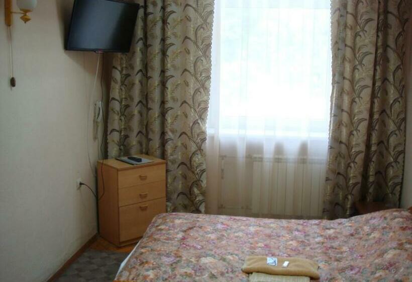 اتاق استاندارد, Filvarki Centre