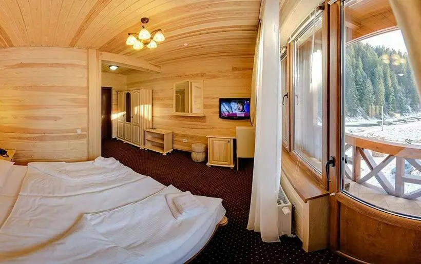 Standard-huone, Forest House