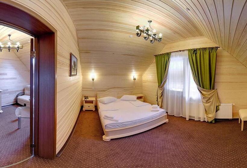 سوییت, Forest House