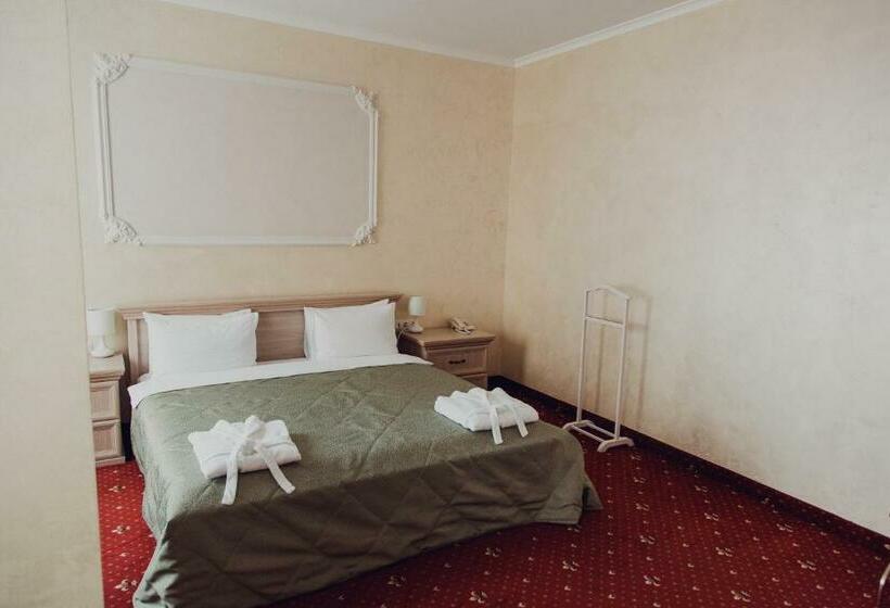 اتاق سوپریور, France