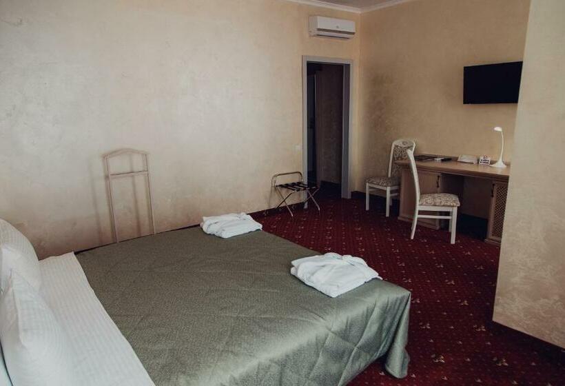 اتاق سوپریور, France