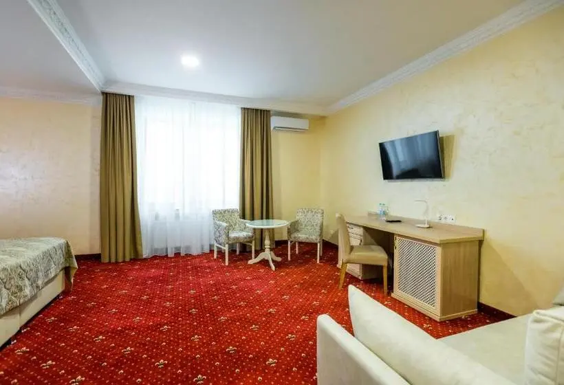 Suite Familiar, France