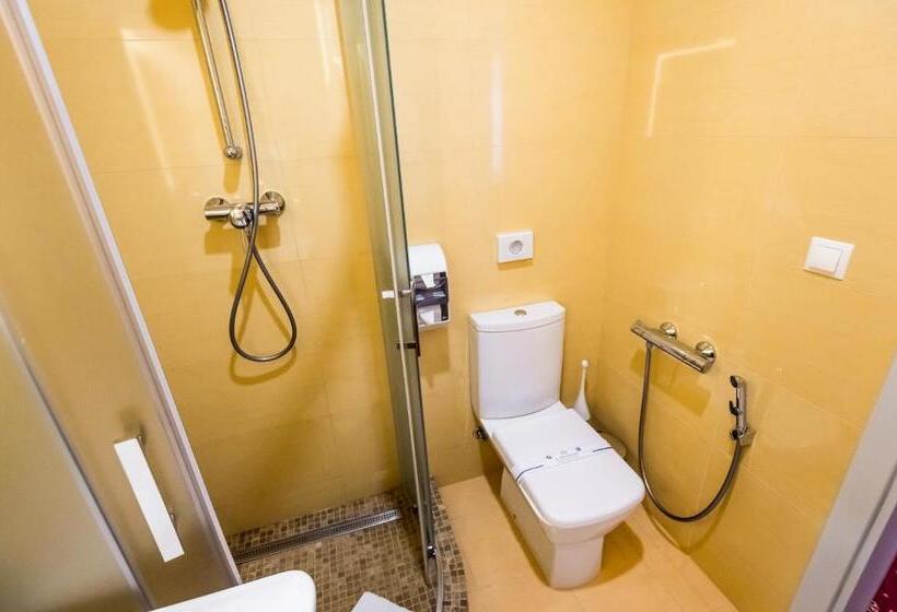 اتاق استاندارد, France