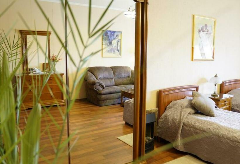 Suite, Mercury