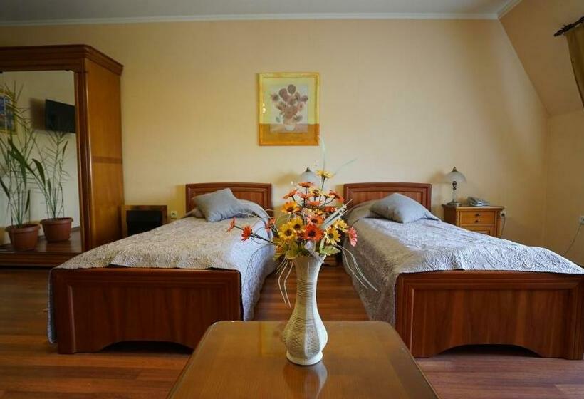 Suite, Mercury