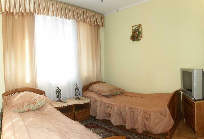 Habitación Superior, Morozko