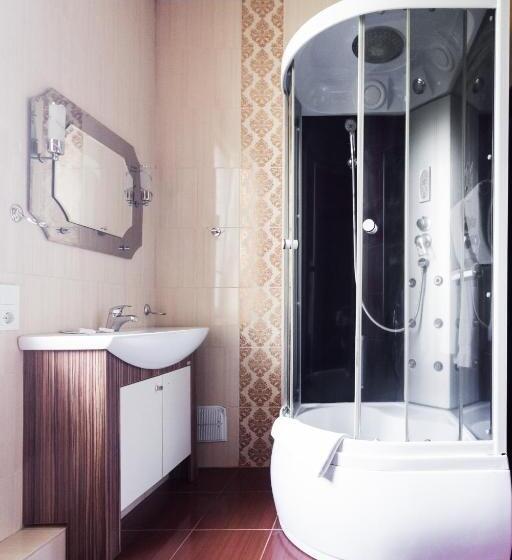 اتاق استاندارد, Noy