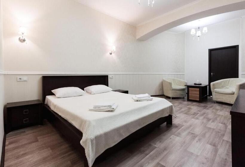 اتاق استاندارد, Noy