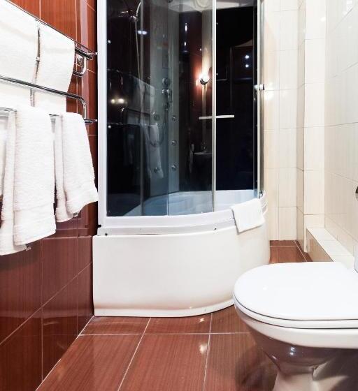 سوییت جونیور, Noy