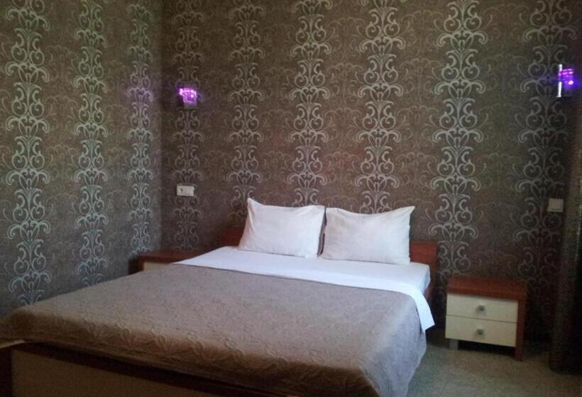 اتاق استاندارد, Noy