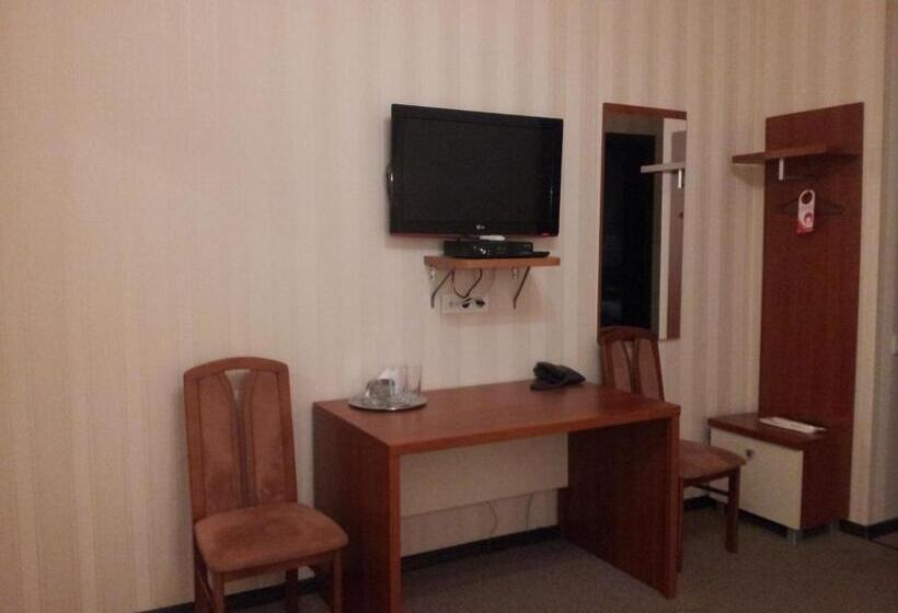 اتاق استاندارد, Noy