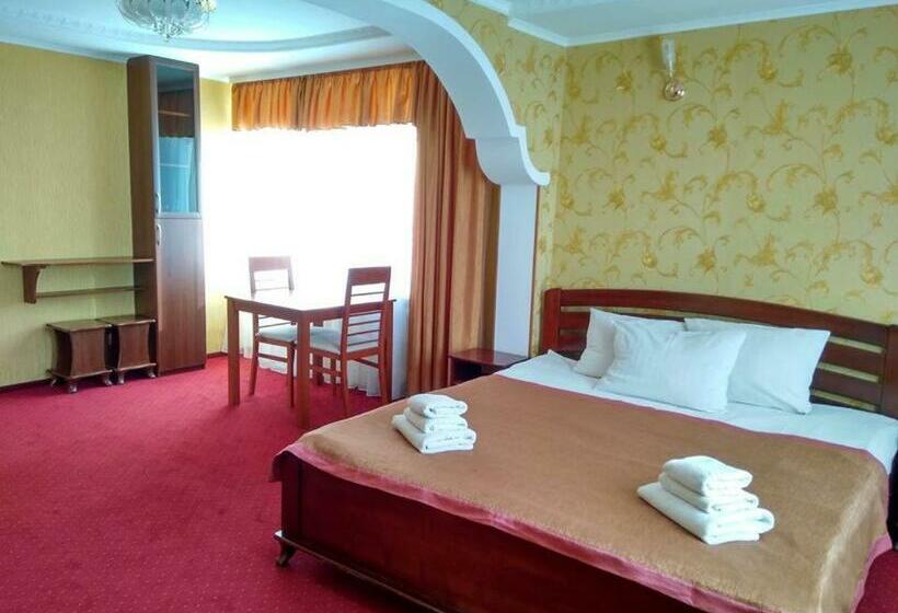 سوییت, Tourist Poltava