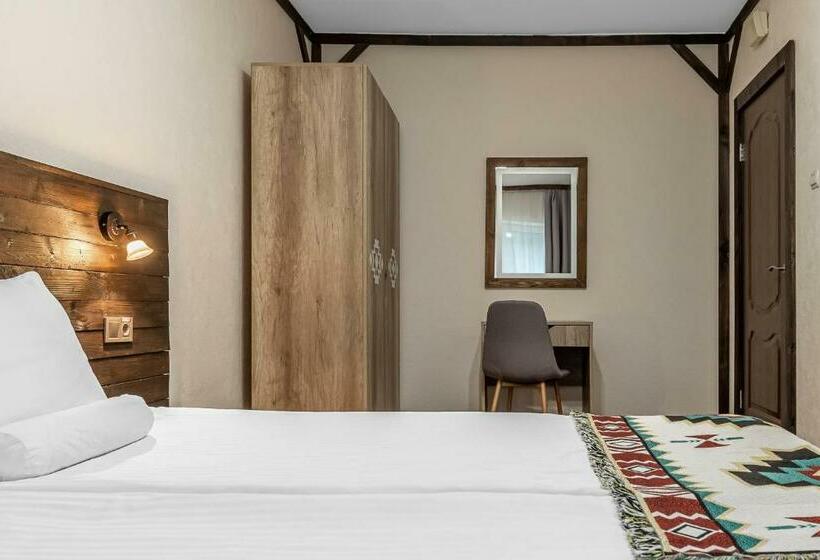 سوییت جونیور, Zahar Berkut