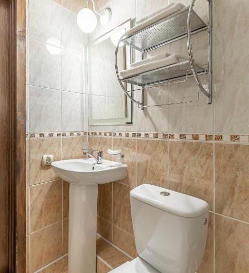 חדר אקונומי, Zahar Berkut