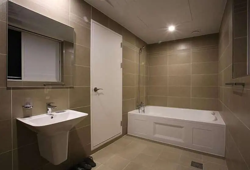 Chambre Deluxe, Honors