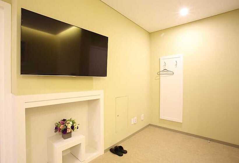 חדר דלוקס, Honors