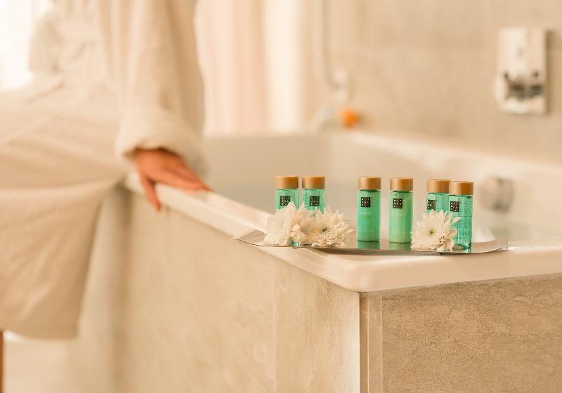 חדר סטנדרט, Honors