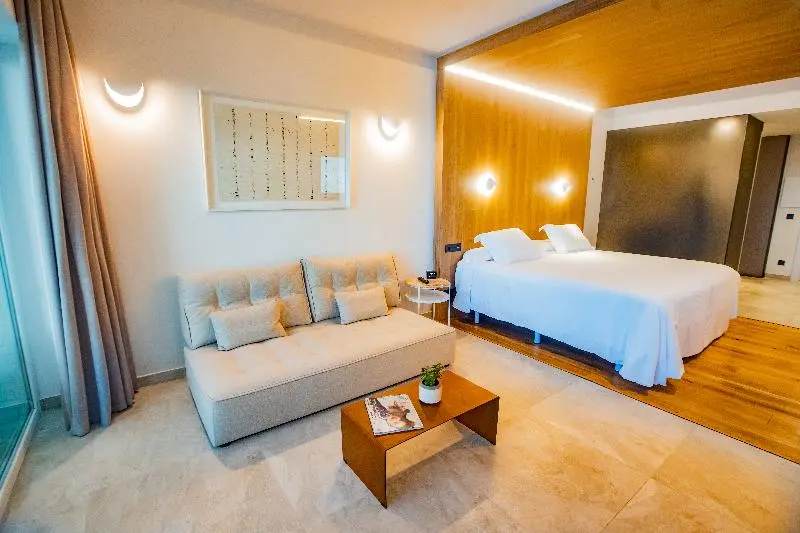 Chambre Standard, Honors