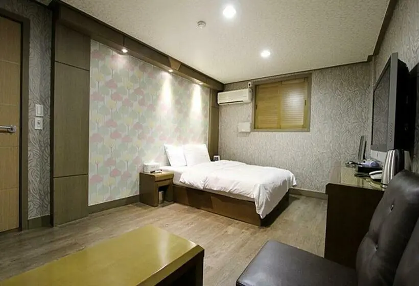 Chambre Deluxe, Q Chuncheon