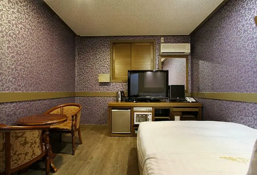 Chambre Standard, Q Chuncheon